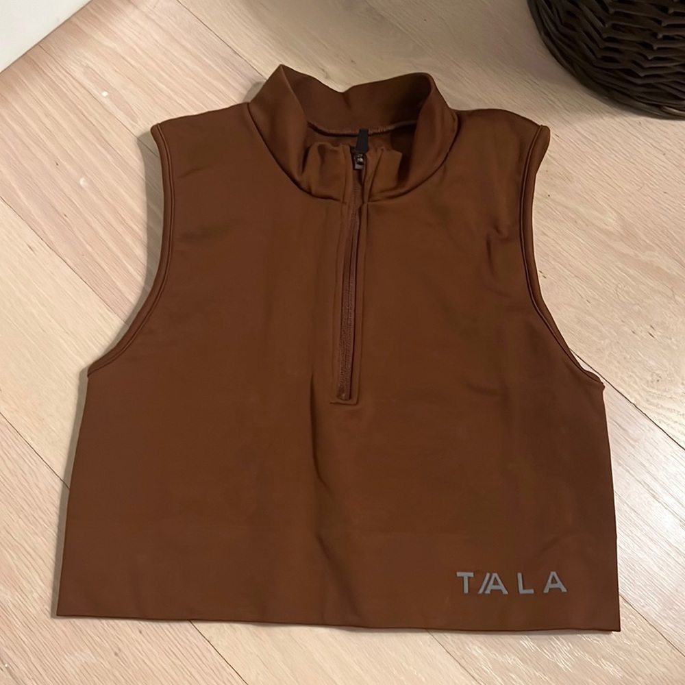 TALA half zip crop